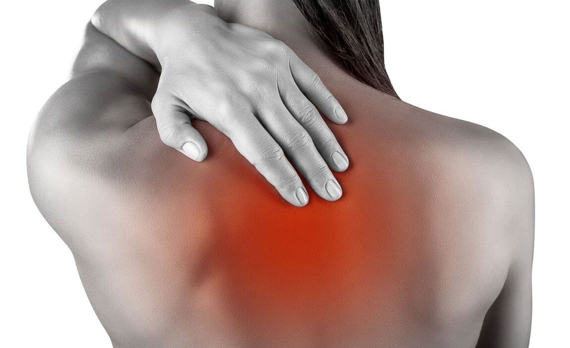Ang lokalisasyon ng sakit sa likod ay katangian ng osteochondrosis ng thoracic spine