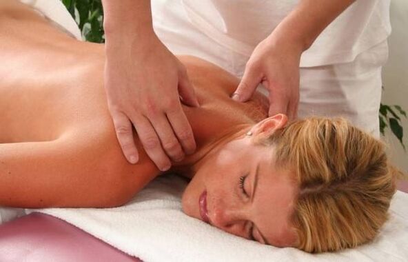 Massage ng cervical spine na may osteochondrosis